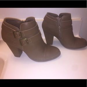 Lauren Conrad Tan Boots